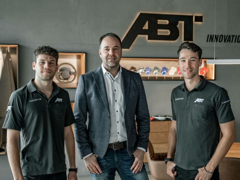 Kelvin van der Linde, Ricardo Feller