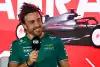 Bild zum Inhalt: Fernando Alonso: Aston Martin wird sich 2023 "dramatisch" verändern