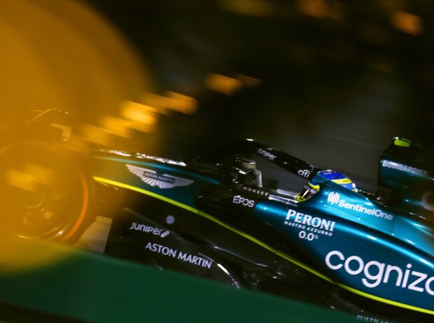 Titel-Bild zur News: Fernando Alonso im Freitagstraining zum Formel-1-Auftakt 2023 in Bahrain