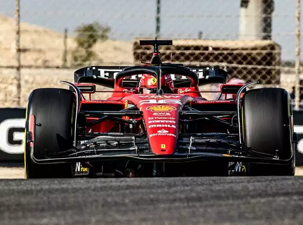 Charles Leclerc (Ferrari SF-23) beim Formel-1-Training in Bahrain 2023 Titel-Bild zur News: Charles Leclerc (Ferrari SF-23) beim Formel-1-Training in Bahrain 2023