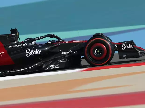 Titel-Bild zur News: Valtteri Bottas (Alfa Romeo C43) im Training zum Formel-1-Rennen in Bahrain 2023