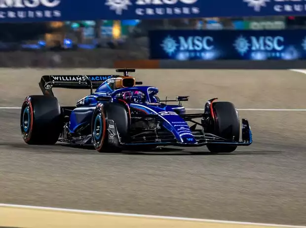 Alexander Albon im Williams FW45 beim Formel-1-Qualifying in Bahrain 2023 Titel-Bild zur News: Alexander Albon im Williams FW45 beim Formel-1-Qualifying in Bahrain 2023
