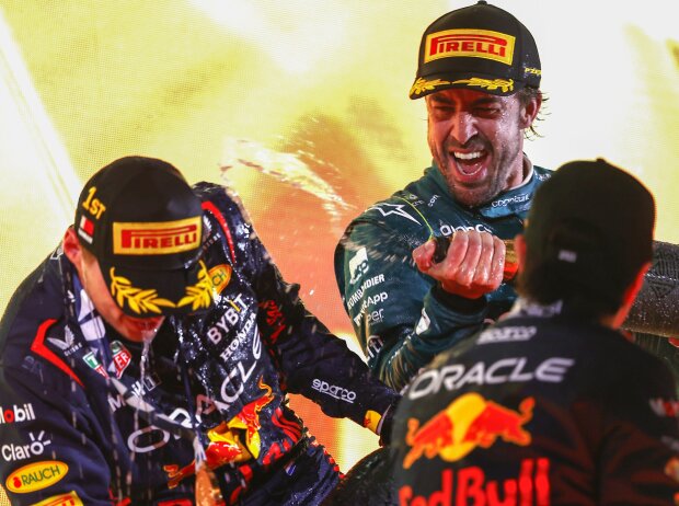 Titel-Bild zur News: Max Verstappen, Fernando Alonso, Sergio Perez
