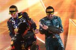 Max Verstappen (Red Bull), Sergio Perez (Red Bull) und Fernando Alonso (Aston Martin) 