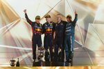 Sergio Perez (Red Bull), Max Verstappen (Red Bull) und Fernando Alonso (Aston Martin) 