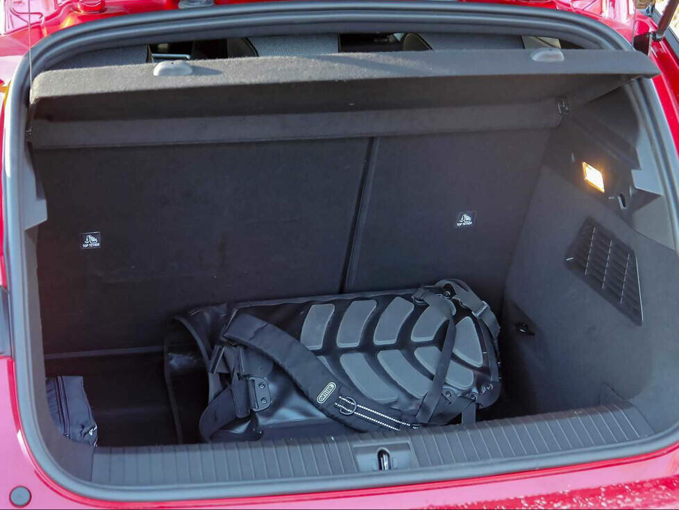 Renault Megane E-Tech Electric (2023)