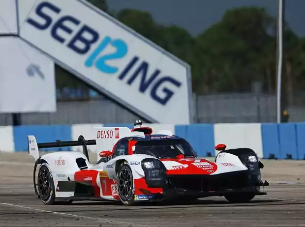 Mike Conway, Kamui Kobayashi Titel-Bild zur News: Mike Conway, Kamui Kobayashi