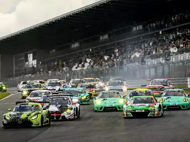 Start der NLS auf der Nürburgring-Nordschleife Titel-Bild zur News: Start der NLS auf der Nürburgring-Nordschleife
