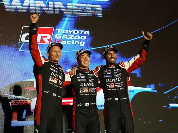 Gewohntes Bild auch in der neuen Ära: Toyota bejubelt einen Doppelsieg Titel-Bild zur News: Gewohntes Bild auch in der neuen Ära: Toyota bejubelt einen Doppelsieg