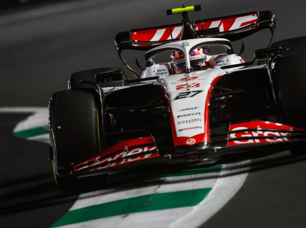 Nico Hülkenberg im Haas VF-23 im Freitagstraining der Formel 1 in Dschidda Nico Hülkenberg im Haas VF-23 im Freitagstraining der Formel 1 in Dschidda