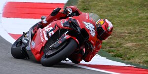 MotoGP Training 2 in Portimao 2023: Schwerer Sturz von Pol Espargaro