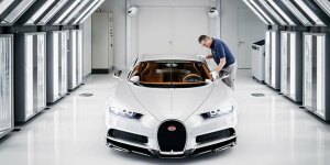 Bugatti braucht mindestens 600 Stunden, um ein Auto zu lackieren