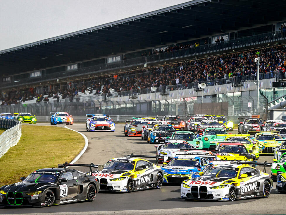 Start der NLS 2023 auf der Nürburgring-Nordschleife