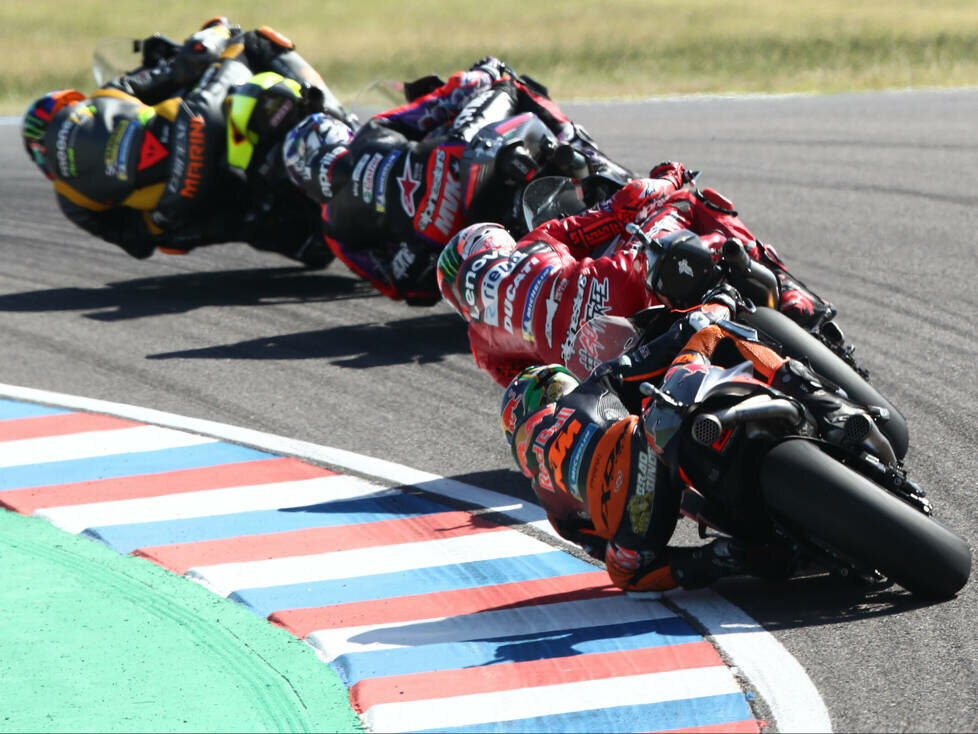 MotoGP-Action beim GP Argentinien 2022 in Termas de Rio Hondo