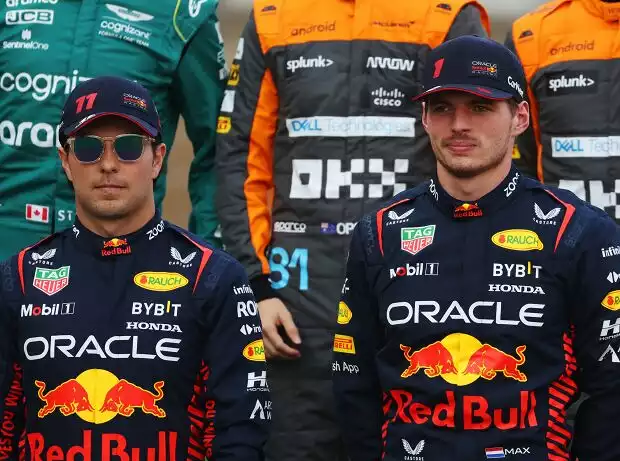 Sergio Perez, Max Verstappen Titel-Bild zur News: Sergio Perez, Max Verstappen