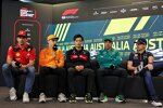 Guanyu Zhou (Alfa Romeo), Charles Leclerc (Ferrari), Oscar Piastri (McLaren), Fernando Alonso (Aston Martin) und Max Verstappen (Red Bull) 