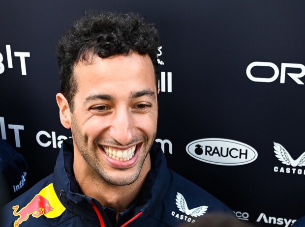 Daniel Ricciardo bei einem Interview in Melbourne 2023
