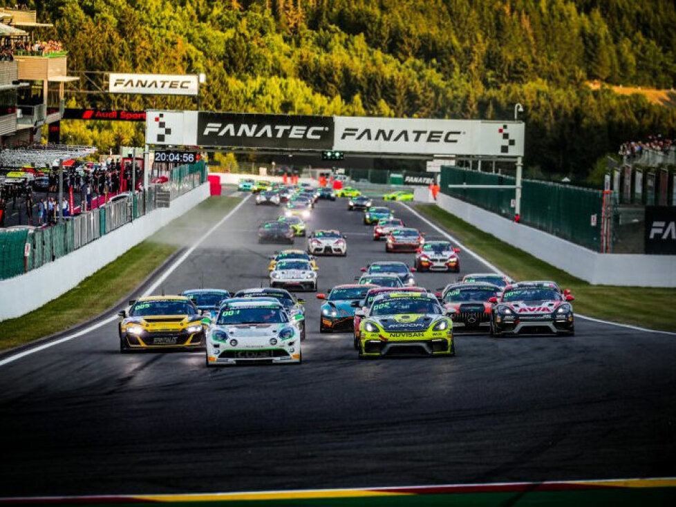 GT4-European-Serie, Spa, 2022, Start