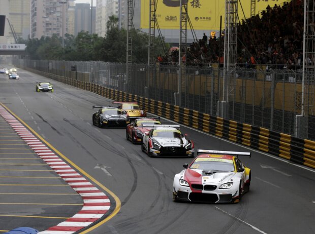 GT3-Autos auf dem Guia Circuit beim GT-Weltcup in Macau 2019 GT3-Autos auf dem Guia Circuit beim GT-Weltcup in Macau 2019
