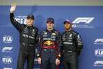 George Russell (Mercedes), Max Verstappen (Red Bull) und Lewis Hamilton (Mercedes) 