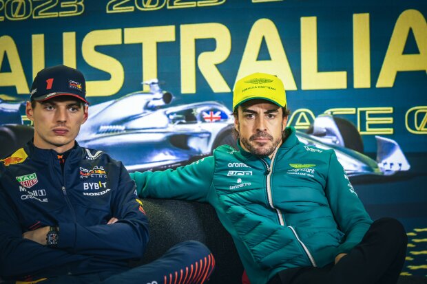 Max Verstappen Fernando Alonso Red Bull Red Bull F1Aston Martin Aston Martin F1 ~Max Verstappen (Red Bull) und Fernando Alonso (Aston Martin) ~ Max Verstappen Fernando Alonso Red Bull Red Bull F1Aston Martin Aston Martin F1 ~Max Verstappen (Red Bull) und Fernando Alonso (Aston Martin) ~