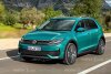 Bild zum Inhalt: VW ID.2 X (2025): So könnte das Crossover-Serienmodell aussehen