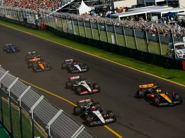 Lando Norris, Yuki Tsunoda, Kevin Magnussen, Nyck de Vries, Oscar Piastri Titel-Bild zur News: Lando Norris, Yuki Tsunoda, Kevin Magnussen, Nyck de Vries, Oscar Piastri