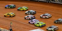 NASCAR-Action auf dem Bristol Motor Speedway als Dirt-Track