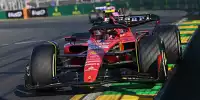 Bild zum Inhalt: Zweierlei Maß: Ferrari legt Einspruch gegen Strafe von Carlos Sainz ein