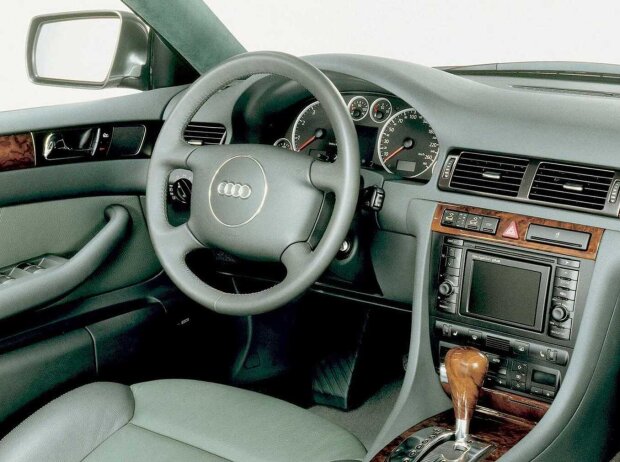 Audi allroad quattro C5 (1999-2005) Audi allroad quattro C5 (1999-2005)