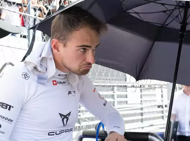 Titel-Bild zur News: Nico Müller (Abt-Cupra) vor dem Formel-E-Rennen in Hyderabad 2023