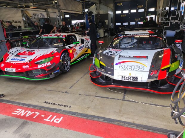 Den Ferrari 296 GT3 von Frikadelli und WTM Racing wurde die technische Abnahme verweigert Den Ferrari 296 GT3 von Frikadelli und WTM Racing wurde die technische Abnahme verweigert