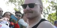 Valtteri Bottas mit ärmellosem Shirt, Sonnenbrille und Vokuhila beim Formel-1-Rennen in Australien 2023