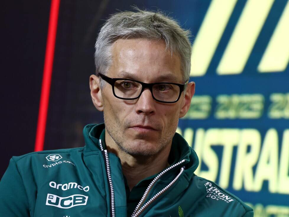 Aston-Martin-Teamchef Mike Krack bei einer Pressekonferenz
