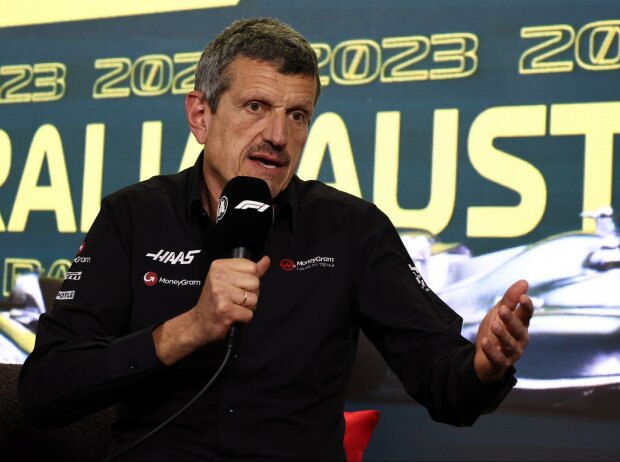 Titel-Bild zur News: Haas-Teamchef Günther Steiner vor dem Formel-1-Rennen in Australien 2023