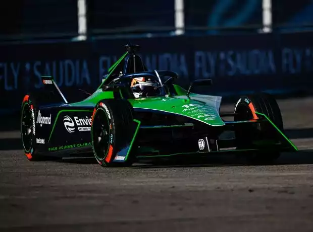 Sebastien Buemi (Envision) beim Formel-E-Training in Berlin 2023 Titel-Bild zur News: Sebastien Buemi (Envision) beim Formel-E-Training in Berlin 2023