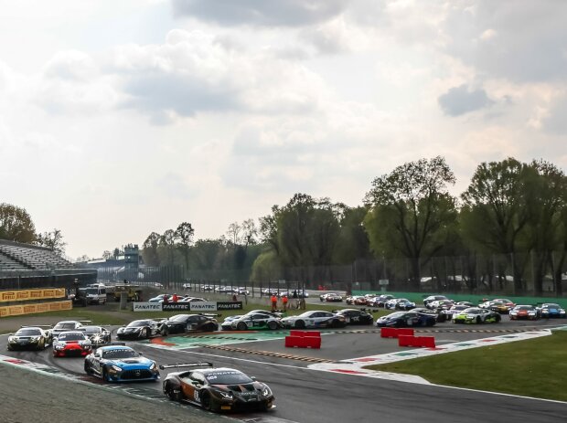 Titel-Bild zur News: Vorhang auf zur GT-World-Challenge Europe 2023 in Monza!