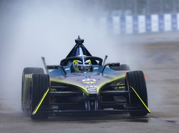 Titel-Bild zur News: Nico Müller (Abt-Cupra) beim Formel-E-Qualifying in Berlin 2023