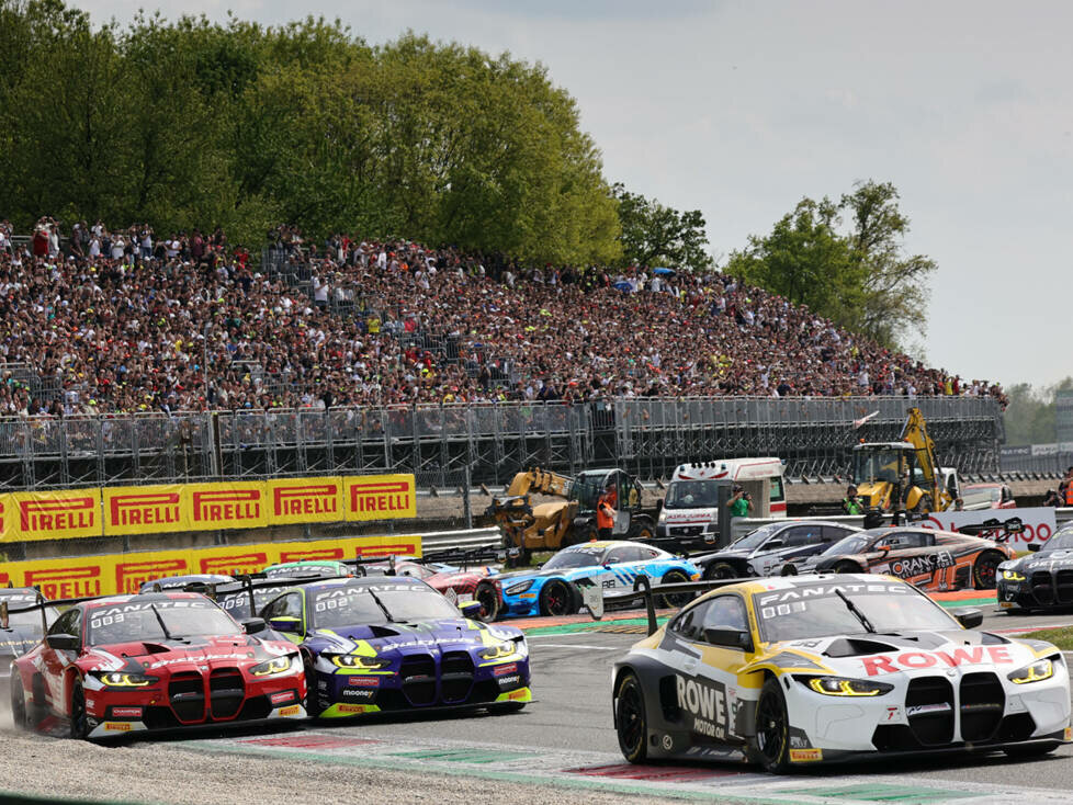 Start zu den 3h Monza der GT-World-Challenge Endurance 2023