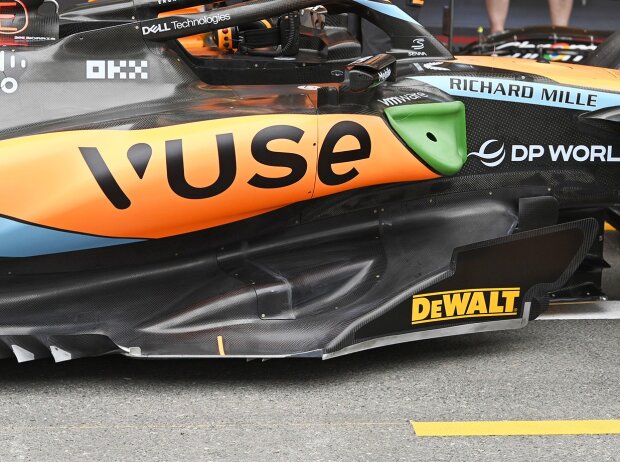 Der modifizierte Unterboden am McLaren MCL60 beim Formel-1-Rennen in Baku 2023