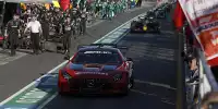 Das Safety-Car führt in Australien 2023 das Formel-1-Feld in die Boxengasse