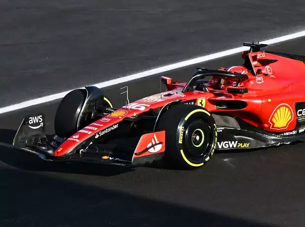 Charles Leclerc im Ferrari SF-23 beim Formel-1-Sprint 2023 in Baku Titel-Bild zur News: Charles Leclerc im Ferrari SF-23 beim Formel-1-Sprint 2023 in Baku