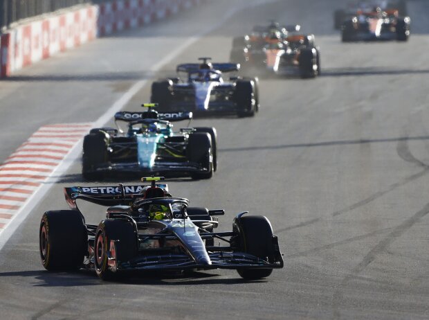 Titel-Bild zur News: Alexander Albon, Lewis Hamilton, Fernando Alonso