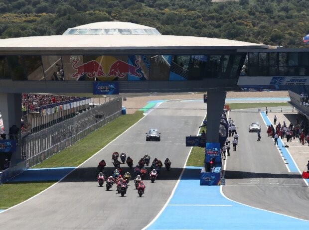 Titel-Bild zur News: MotoGP-Start in Jerez