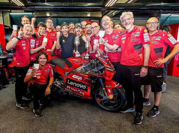 Francesco Bagnaia, Valentino Rossi Titel-Bild zur News: Francesco Bagnaia, Valentino Rossi