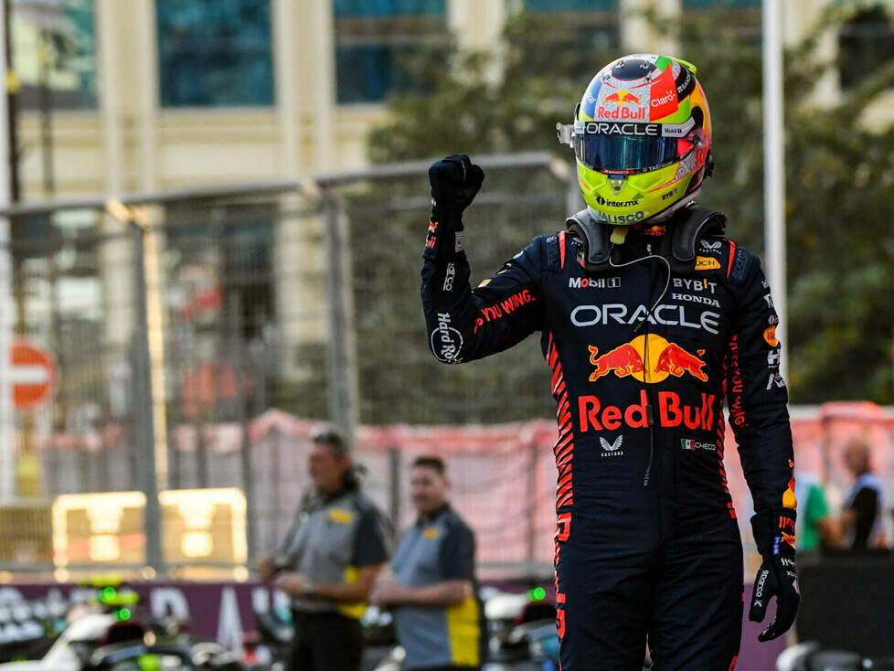 Sergio Perez (Red Bull) feiert den Sieg beim Formel-1-Sprint in Baku 2023