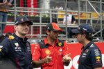 Max Verstappen (Red Bull), Carlos Sainz (Ferrari) und Sergio Perez (Red Bull) 