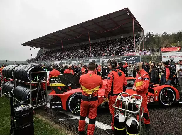 Die nicht vorgeheizten Reifen sorgten in Spa für für schockierende Szenen Titel-Bild zur News: Die nicht vorgeheizten Reifen sorgten in Spa für für schockierende Szenen