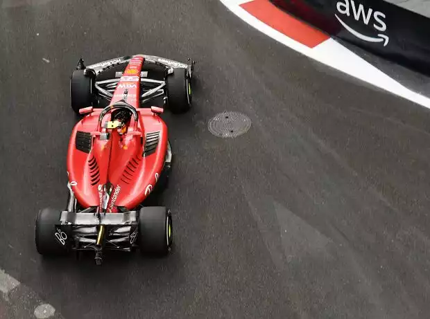 Carlos Sainz (Ferrari SF-23) beim Formel-1-Rennen in Aserbaidschan 2023 Titel-Bild zur News: Carlos Sainz (Ferrari SF-23) beim Formel-1-Rennen in Aserbaidschan 2023