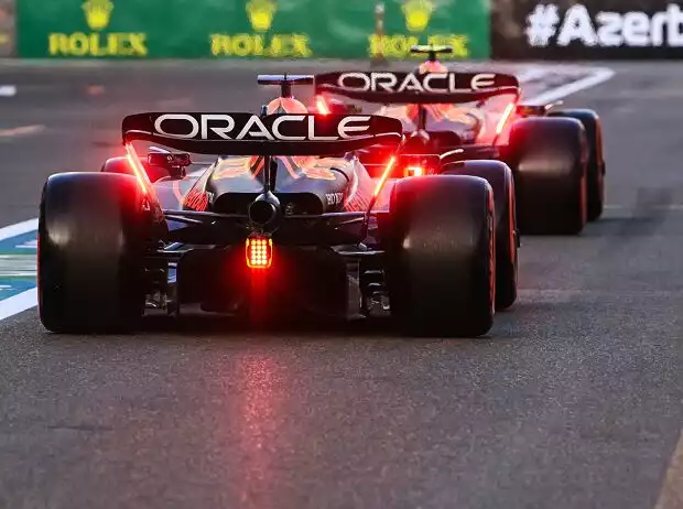 Sergio Perez, Max Verstappen Titel-Bild zur News: Sergio Perez, Max Verstappen